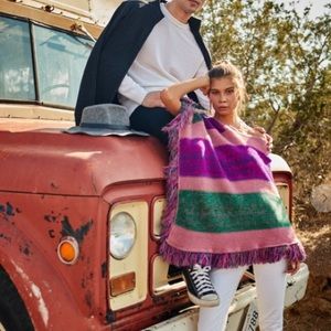 1 LEFT NEW 💕❤️Soft Boho SPRING Poncho boutique